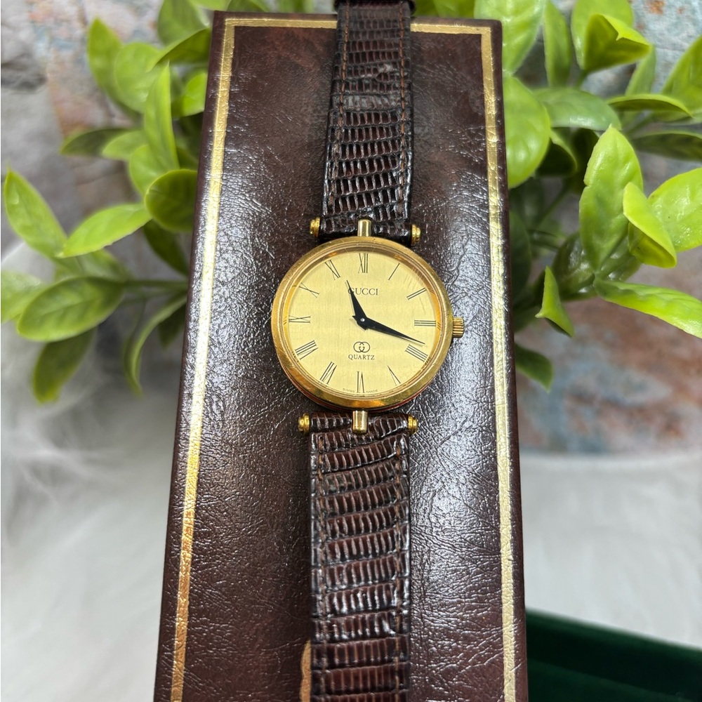 Vintage Gucci Gold and Brown Women's Watch